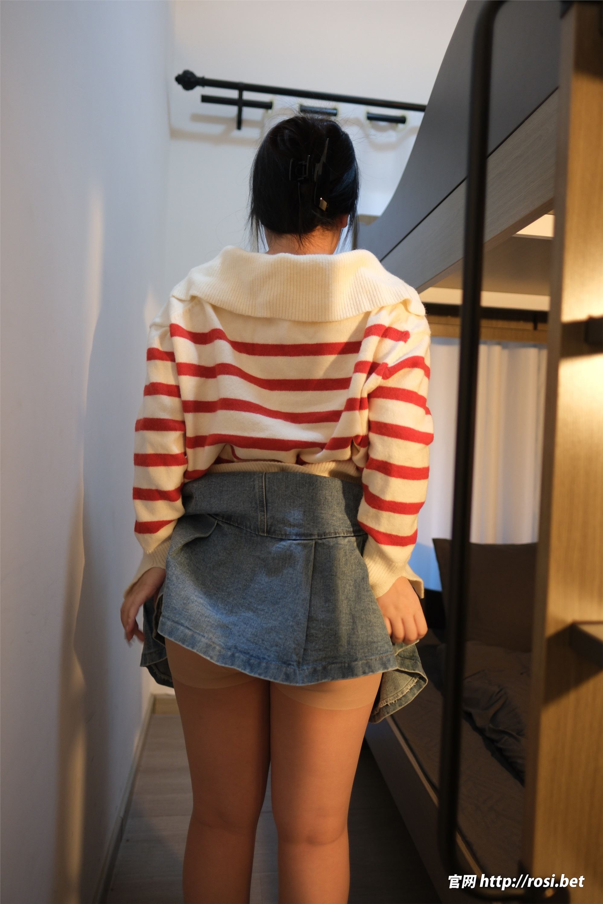 ROSI写真 2025.11.11 NO.5090